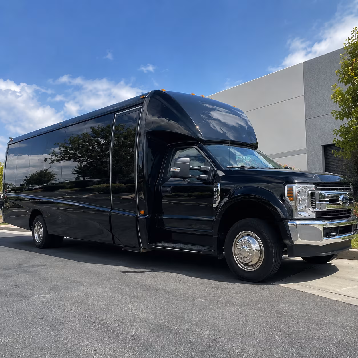minibus rentals for the de portola road winery loop